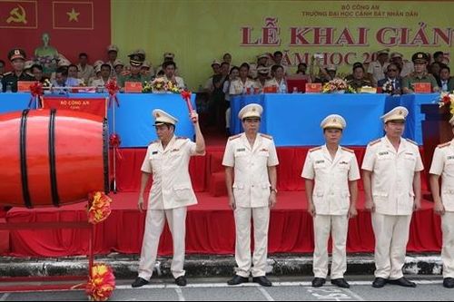 Trường Đại học CSND đào tạo những sĩ quan Cảnh sát 'vừa hồng, vừa chuyên'