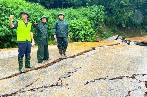 Cấp 1.500 rọ thép hỗ trợ Hà Giang gia cố đường