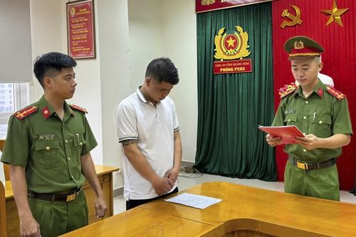 Phó Tổng giám đốc bị truy nã vì lừa đảo chiếm đoạt tài sản ra đầu thú