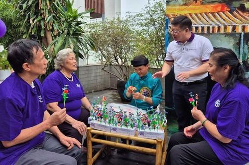 'Lưu giữ ký ức' cho người bệnh Alzheimer