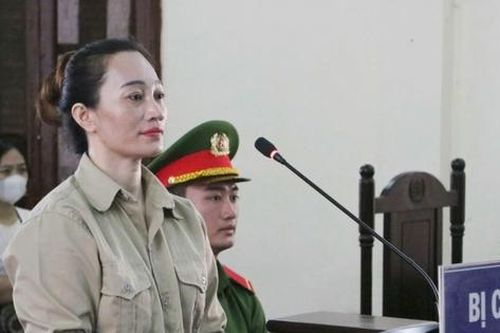 'Cô đồng bổ cau đúng nhận sai cãi' lĩnh án tội lừa đảo
