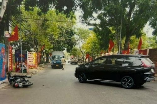 Bị khởi tố vì giao xe cho con trai chưa đủ điều kiện điều khiển