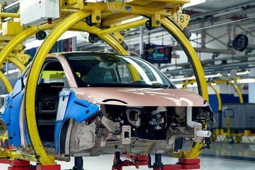 Nhà máy xe điện đóng cửa do thiếu đơn đặt hàng