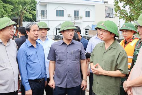 Phó Thủ tướng Trần Hồng Hà kiểm tra công tác phòng, chống mưa lũ tại Nam Định
