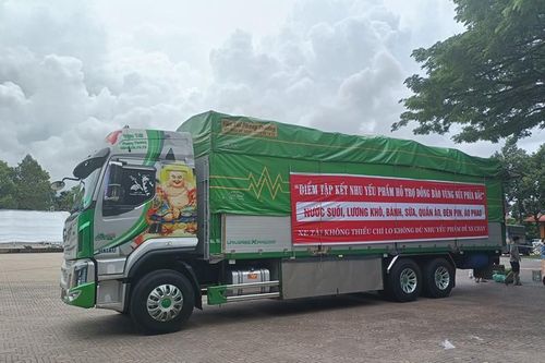 Đề nghị miễn phí BOT cho xe cứu trợ hàng hóa tới đồng bào vùng lũ