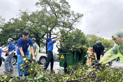 Hà Nội: tập trung nhân lực, phương tiện dọn rác, đảm bảo vệ sinh môi trường