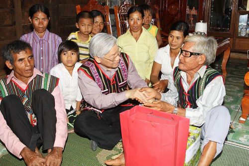 Từng bướchiện thực hoáchủ nghĩa xã hội