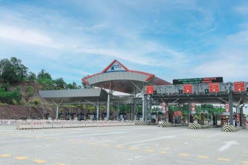Đề nghị miễn phí BOT đường bộ với phương tiện chở hàng cứu trợ