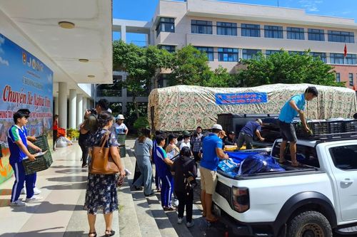 Những 'chuyến xe nghĩa tình' Đà Nẵng hướng về miền Bắc thân yêu