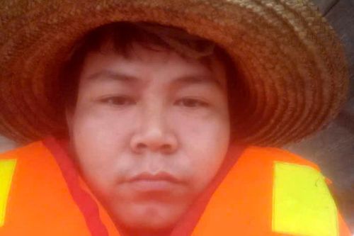Chuyện kể của người hùng vượt lũ xiết chặn 2 tàu trôi trên sông