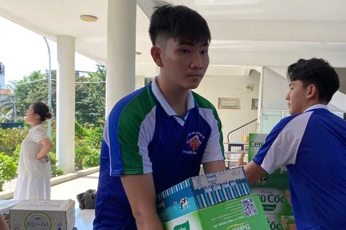 Đoàn Thanh niên Đà Nẵng kết nối hỗ trợ gần 1 tỷ đồng nhu yếu phẩm cho người dân phía Bắc