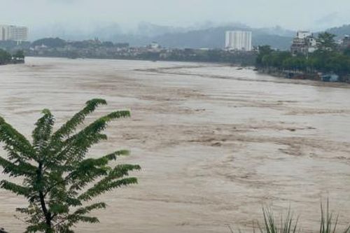 Lũ trên các sông đang xuống, sông Hồng tại Hà Nội dưới báo động 2