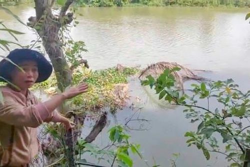 18 hộ dân ở Bình Định sống bất an lo nhà sạt xuống sông
