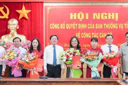 Công bố quyết định của Ban Thường vụ Tỉnh ủy Bình Định về công tác cán bộ