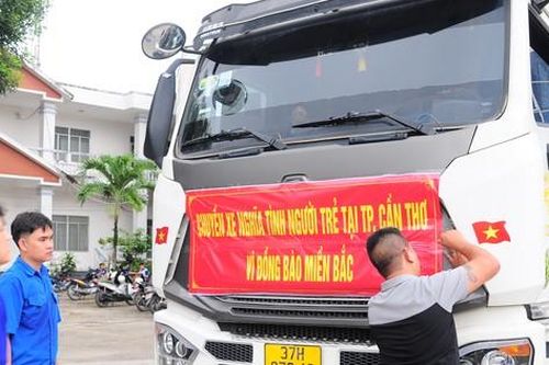 Chuyến xe nghĩa tình từ miền Tây hướng về miền Bắc