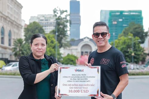 Thành viên Gumball 3000 Sang Trần, Trí Nguyễn ủng hộ bà con miền Bắc 10.000 USD