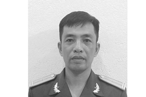 Chủ tịch nước truy tặng Huân chương bảo vệ Tổ quốc cho Trung tá Tăng Bá Hưng