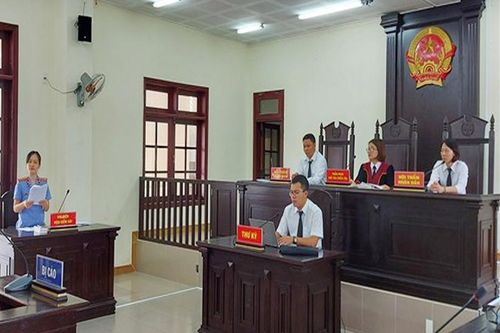 'Yêu' thiếu nữ 15 tuổi, nam thanh niên lĩnh án 27 tháng tù giam