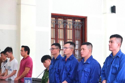 Làm giả căn cước công dân, tài khoản ngân hàng để lừa đảo