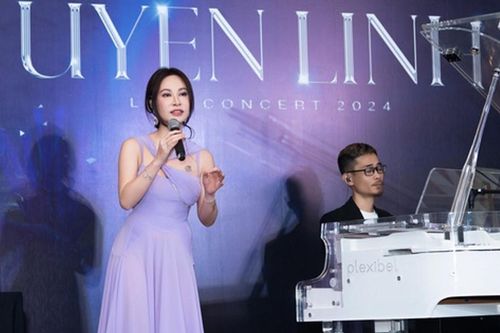 Nhan sắc khác lạ của ca sĩ Uyên Linh