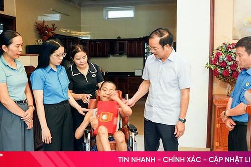 Tặng 41 suất quà Trung thu cho trẻ em khó khăn tại TP Hà Tĩnh