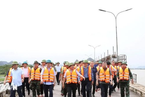 Không xả tràn Lạc Khoái, người dân vùng phân lũ trở lại sinh hoạt bình thường
