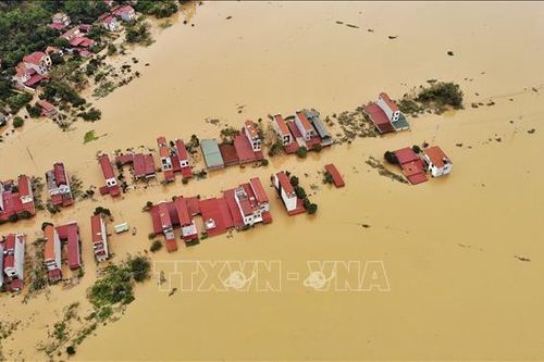 Tràn đê bối, cả xã Trí Yên ở Bắc Giang bị ngập sâu