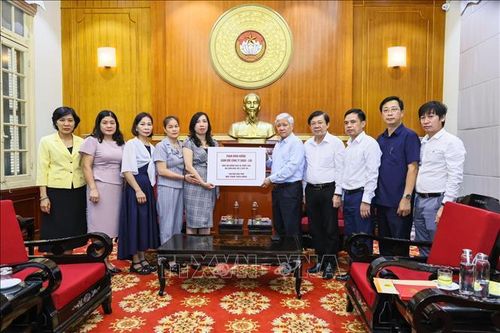 Sẻ chia khó khăn, cùng đồng bào vùng lũ phía Bắc khắc phục hậu quả cơn bão số 3