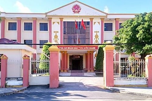 Bắt tạm giam cựu Chánh Tòa hành chính TAND tỉnh Kiên Giang