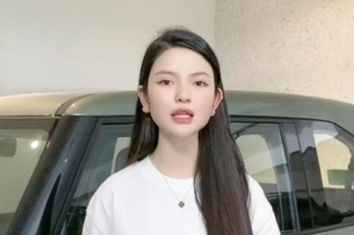 Bất ngờ với nhan sắc hiện tại của vợ Quang Hải