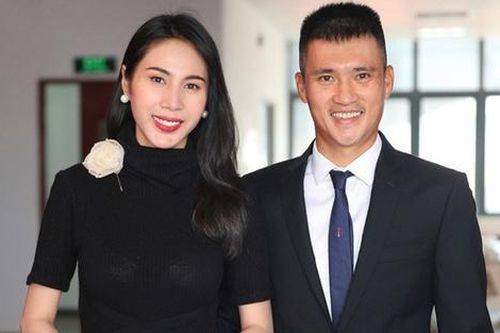 Ca sĩ Thủy Tiên lại bị gọi tên giữa 'bão' sao kê dù đã 'xin tha'