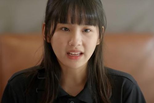 Đi giữa trời rực rỡ: Xuất hiện nhân vật lấn át Pu, diễn xuất ấn tượng thế nào mà khiến Thu Hà Ceri lu mờ
