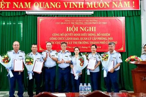 Cục Quản lý thị trường Cần Thơ bổ nhiệm loạt nhân sự mới