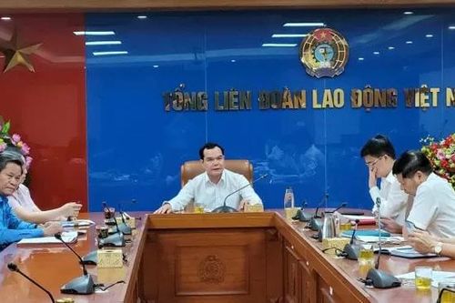 Công đoàn Việt Nam ủng hộ 5 tỷ đồng hỗ trợ cho đồng bào bị ảnh hưởng bởi bão số 3