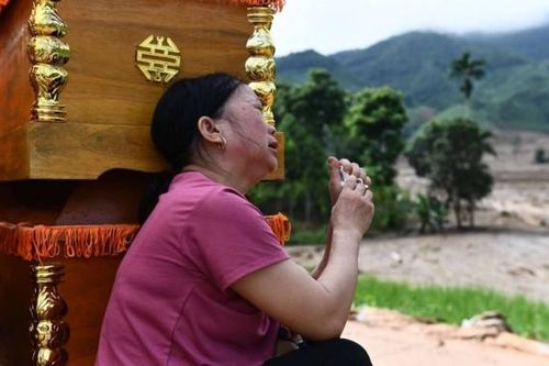 Câu like, trục lợi trước nỗi đau của đồng bào là tội ác