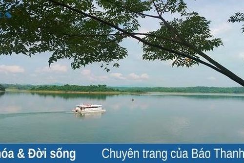 Phát triển đa dạng sản phẩm du lịch tại 'Vịnh Hạ Long trên cạn của xứ Thanh'
