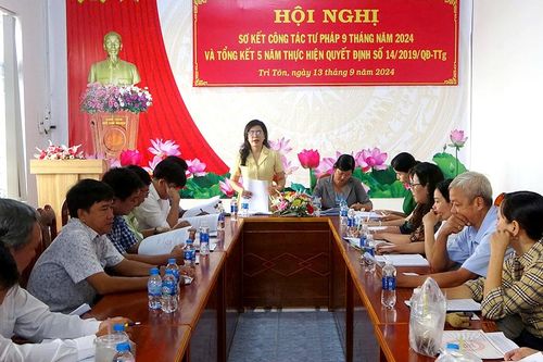 Huyện Tri Tôn xây dựng được 110 tủ sách pháp luật