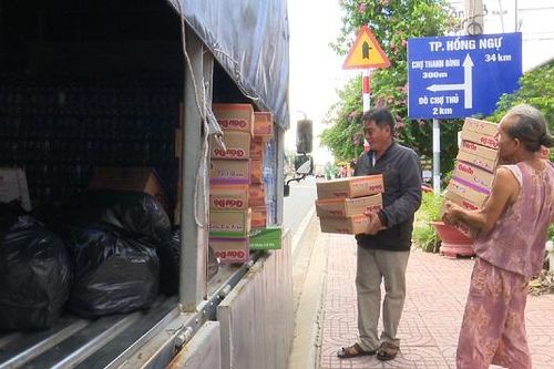 Người dân Thanh Bình chia sẻ khó khăn với đồng bào miền Bắc bị ảnh hưởng do bão số 3
