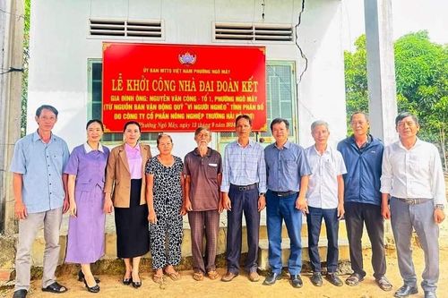 Khởi công và bàn giao nhà 'Đại đoàn kết' cho hộ nghèo tại thị xã An Khê, huyện Ia Pa