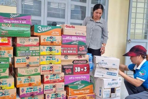 Phụ nữ Gia Lai ủng hộ đồng bào vùng lũ gần 800 triệu đồng