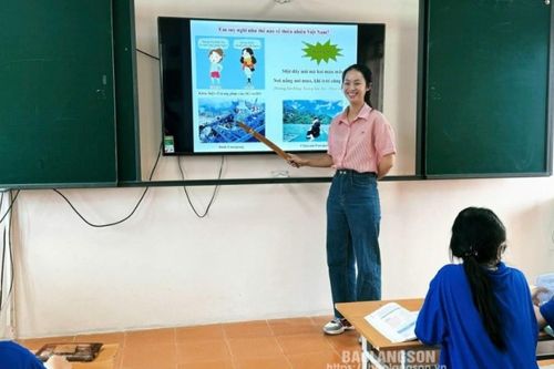 Cô giáo La Khánh Vy - Nhà giáo trẻ tiêu biểu