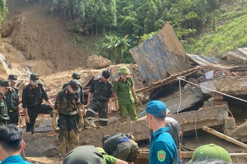 Bước sang ngày thứ 3 tìm kiếm người mất tích tại xã Nậm Lúc