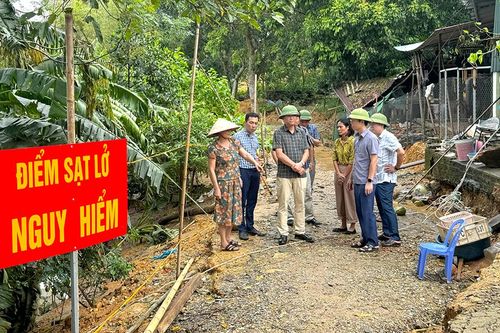 Nỗi lo bờ vở sông sạt lở mạnh