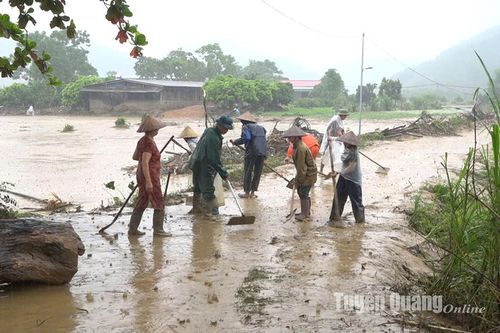 Khẩn trương khắc phục hậu quả lũ lụt