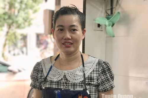 Nấu hơn 800 suất cơm đưa đến bà con vùng lũ