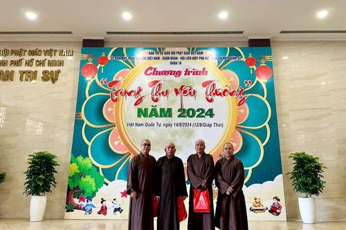 Ngày mai, 14-9-2024 sẽ diễn ra 'Đêm hội trăng rằm' - Tết Trung thu tại Việt Nam Quốc Tự
