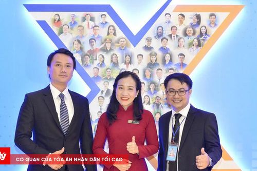 Cán bộ Tòa án được tuyên dương 'Cán bộ, công chức, viên chức trẻ giỏi' toàn quốc