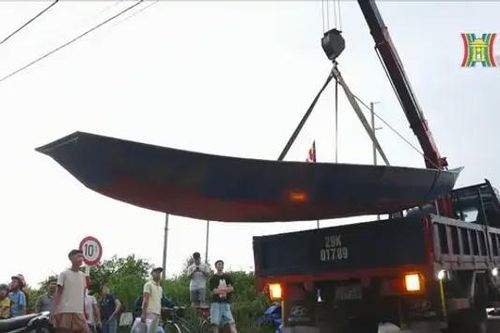 Huyện Mỹ Đức hỗ trợ thuyền cho vùng lũ Gia Lâm