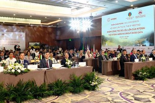Vượt qua thách thức, nắm bắt cơ hội, hợp tác cùng phát triển