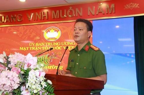 Bộ Công an: Công bố chương trình chung tay cứu trợ đồng bào bị lũ lụt trên VNeID